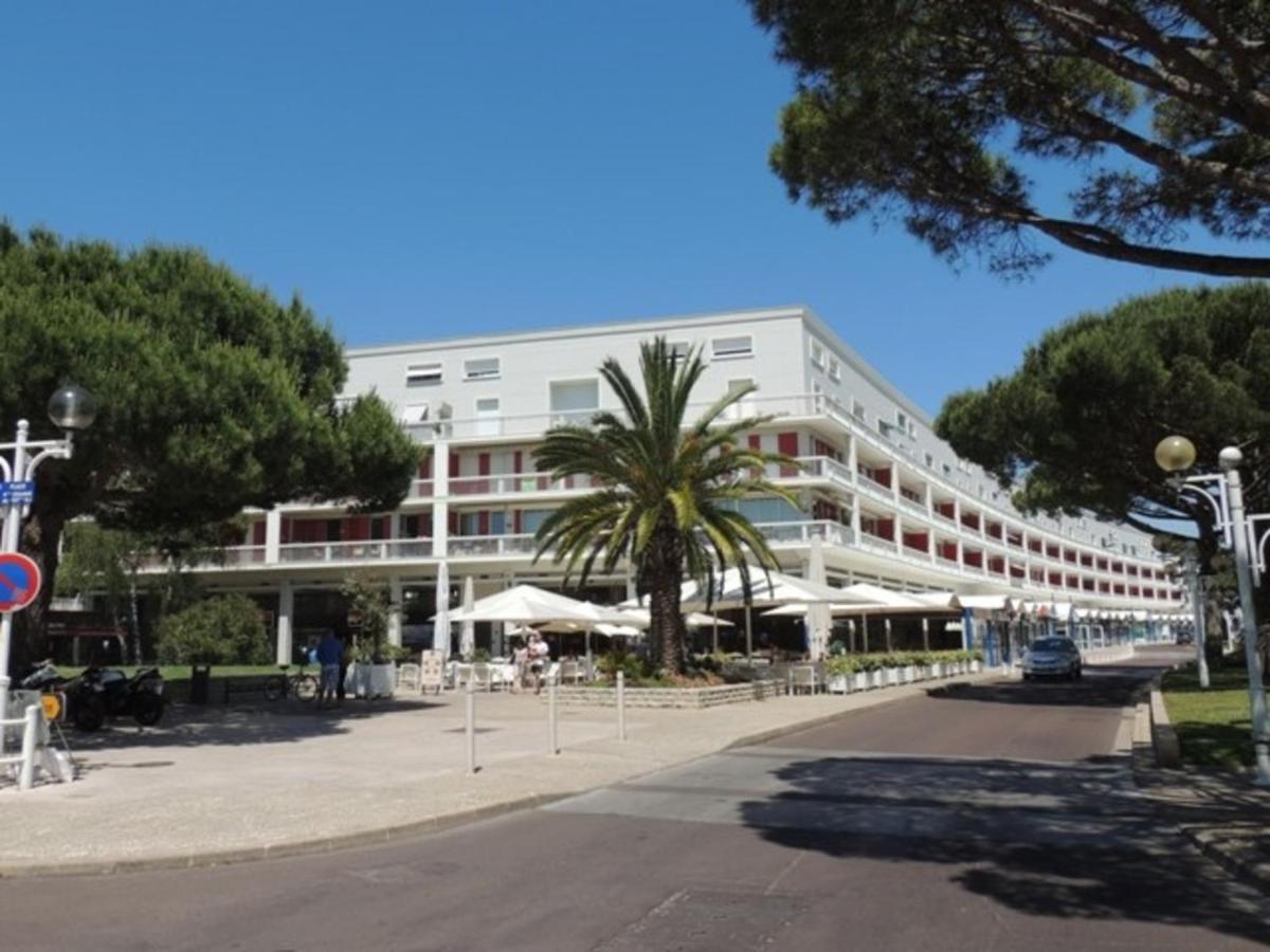 Appartement T3 Avec Terrasses Et Parking Prive En Centre-Ville De Royan, A 200M De La Plage - Fr-1-71-90 Exterior foto